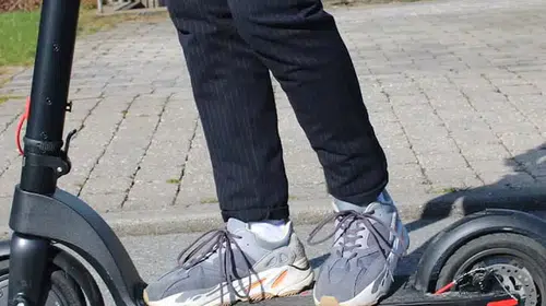 Scooter kullanıcıları dikkat: Kaldırımda sürmenin cezası büyük