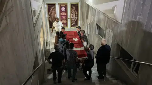 Deniz faciasında hayatını kaybeden Elmas Demir son yolculuğuna uğurlandı: Artık sarılacak bir toprağım var