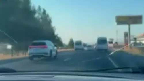 Diyarbakır trafiğinde dehşet anları: Makas atarak ilerledi