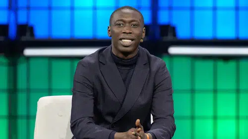 Khaby Lame Kimdir? Fabrika İşçiliğinden Milyar Dolarlık Fenomene Uzanan Hikâye