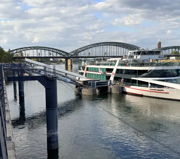 Almanya'da Kritik Kuraklık: Ren Nehri'nde Su Seviyesi Çöküşü