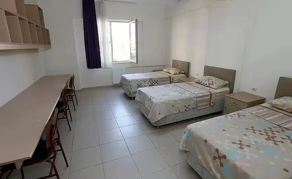 Üniversite hayali kuran gençleri barınma telaşı sardı: Büyükşehirlerde bütçeleri sarsan tablo