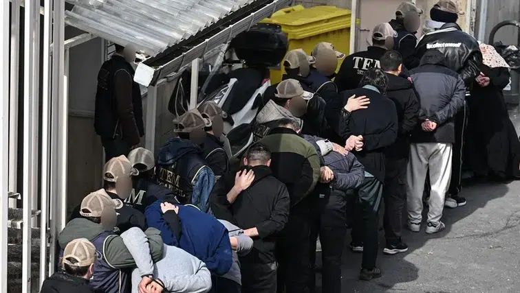 Beşiktaş'taki hain saldırıya yargıdan ağır darbe: 9 terör şüphelisi cezaevine gönderildi